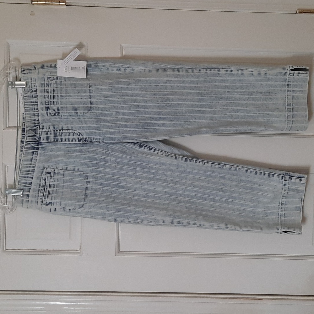 NWT WESTBOUND PETITES DENIM STRIPED SKINNY CROP JEANS SZ 8P